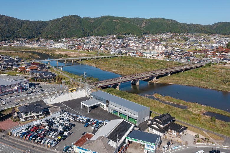 11月3日(木)より三次スズキ自動車 新社屋&サービス工場(三次市南畑敷町 オートトラスト横)がオープンされます。 株式会社 加藤組 11月3日(木)より三次スズキ自動車 新社屋&サービス工場(三次市南畑敷町 オートトラスト横)がオープンされます。 株式会社 加藤組